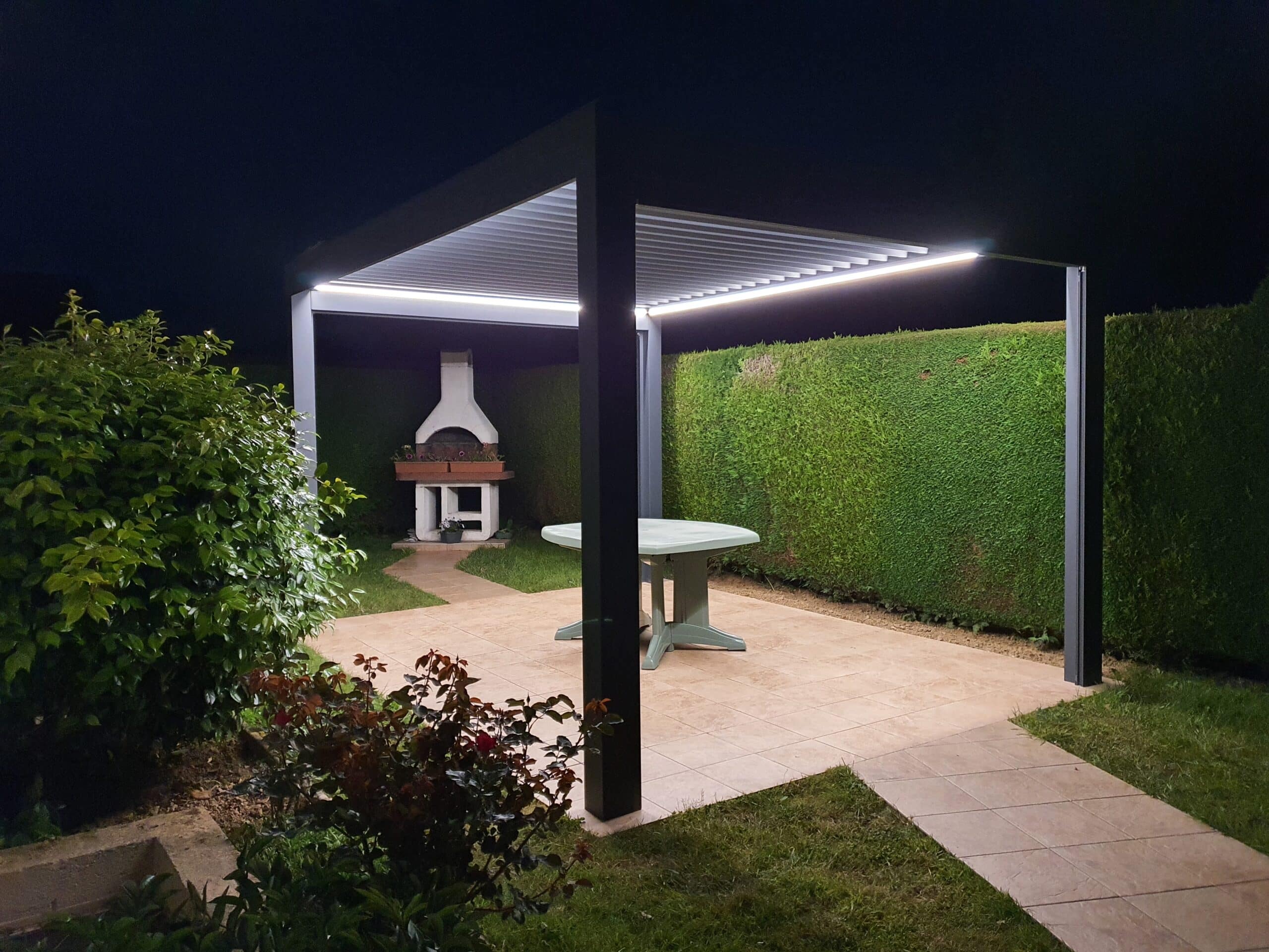 Pergola bioclimatique