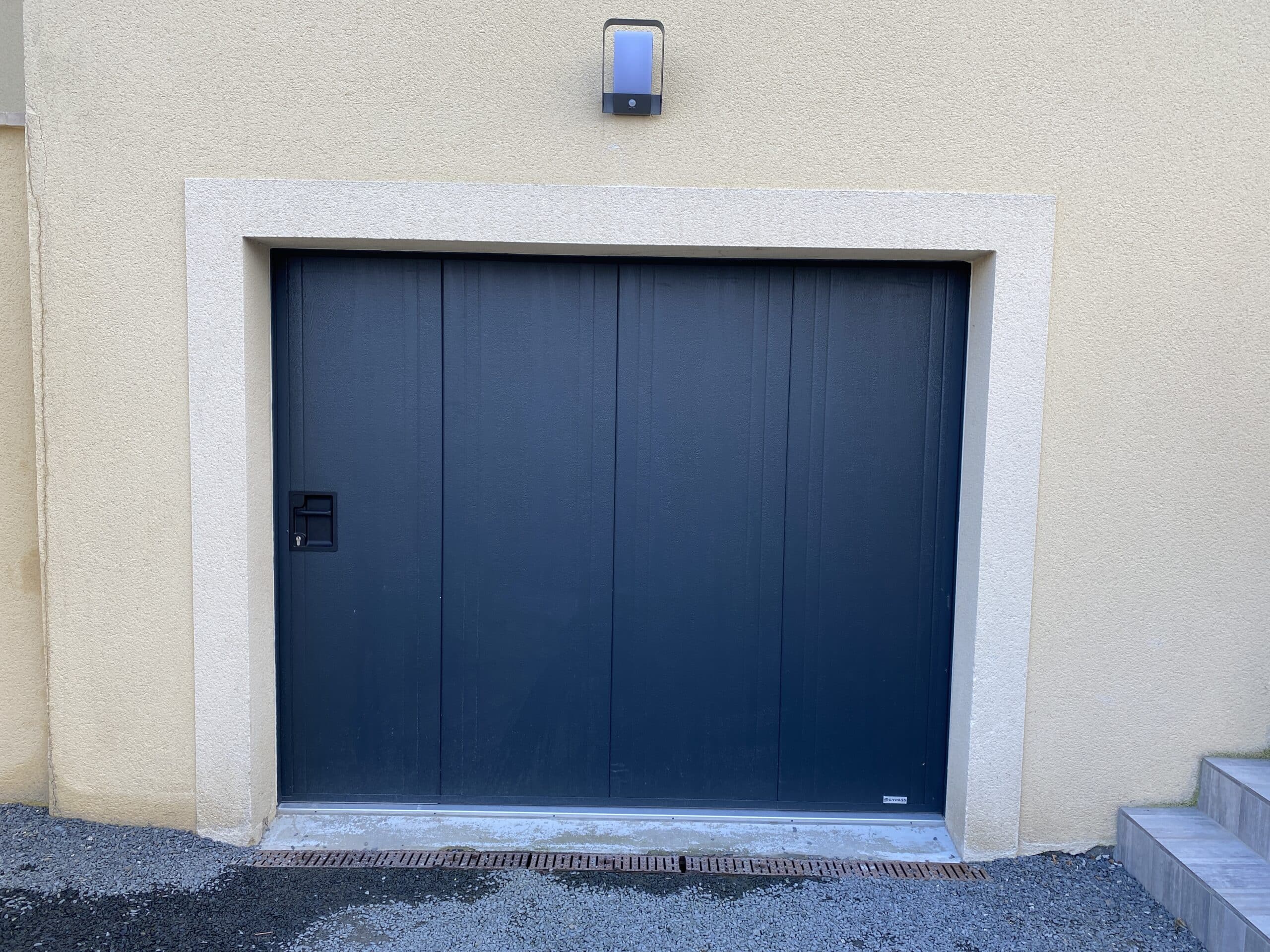 Fabrication porte de garage sur mesure