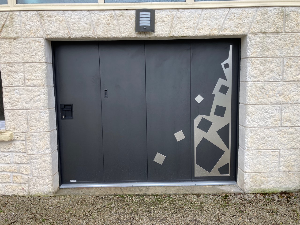 Porte de garage caen sur mesure