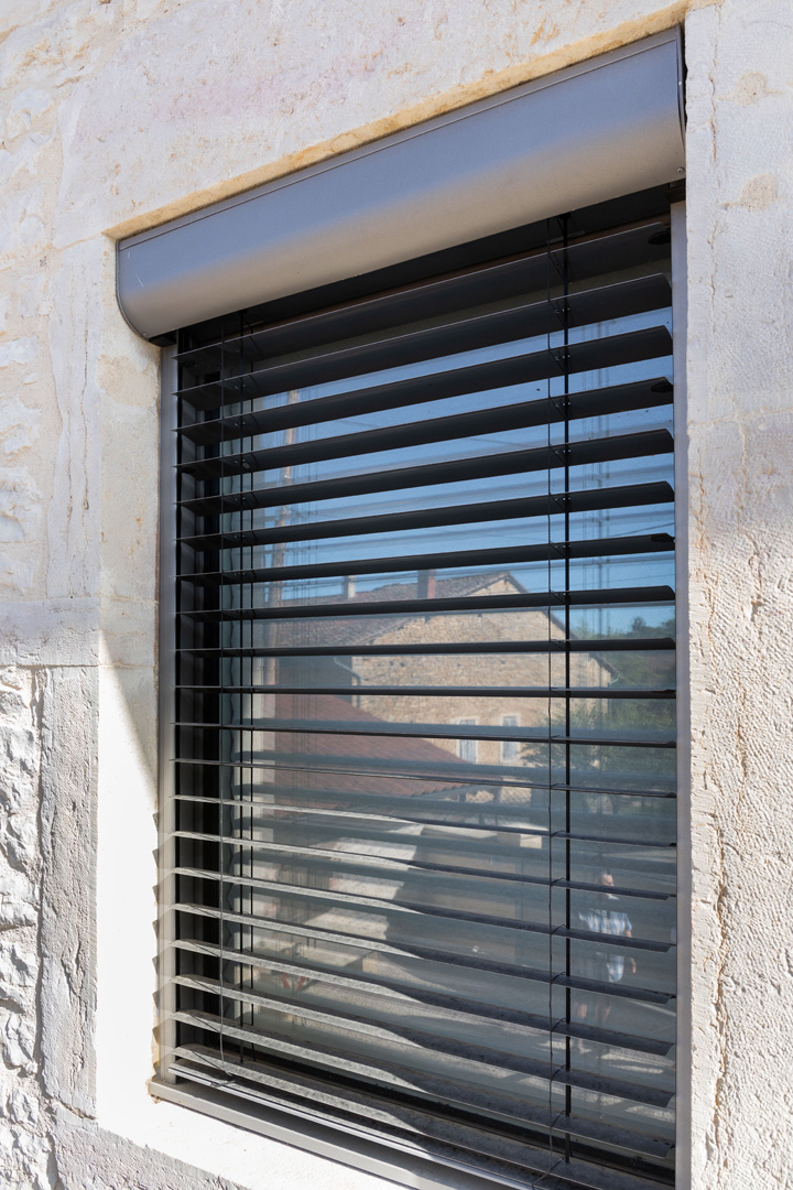 Brise soleil orientable VE BSO VE SOPROFEN