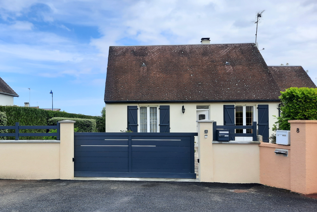 Portail coulissant en aluminium