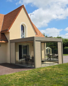 Blavait Pergola bioclimatique en Normandie