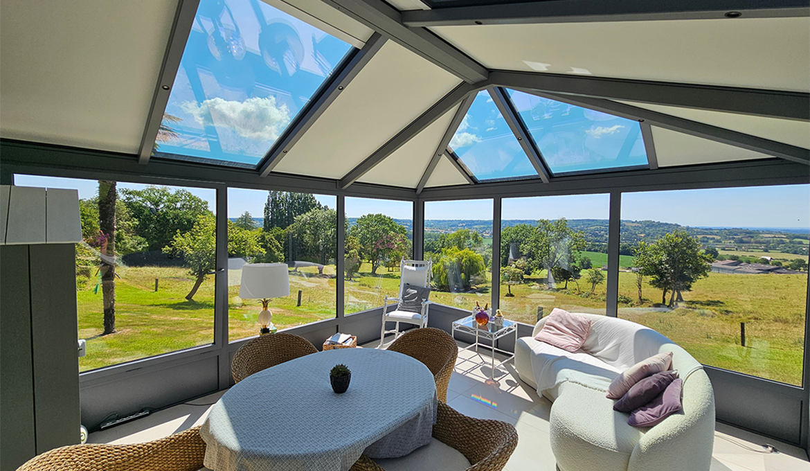 Blavait véranda : vue de l'intérieur